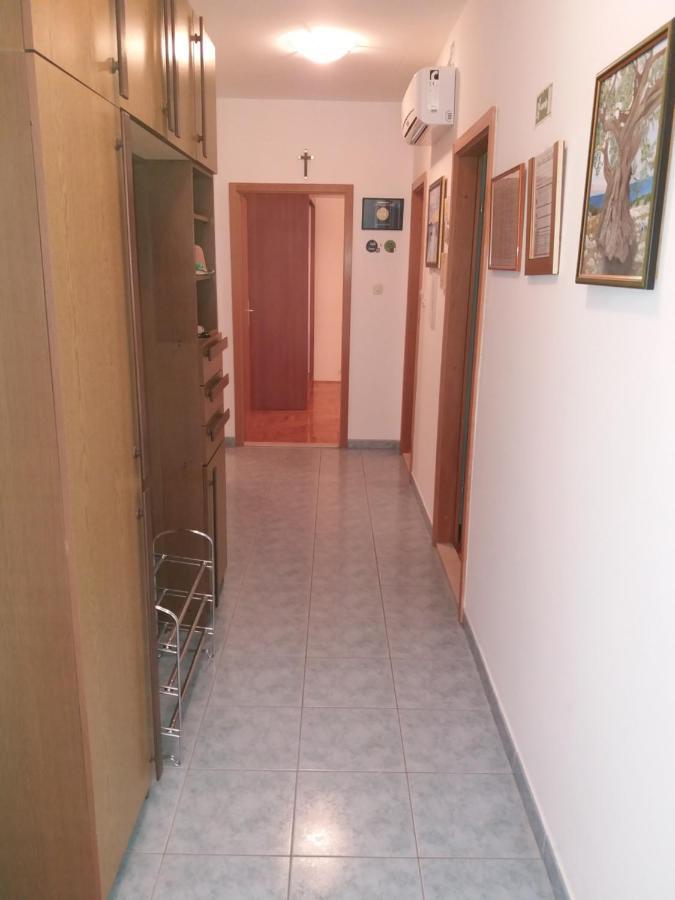 Apartment Meri Trogir Buitenkant foto
