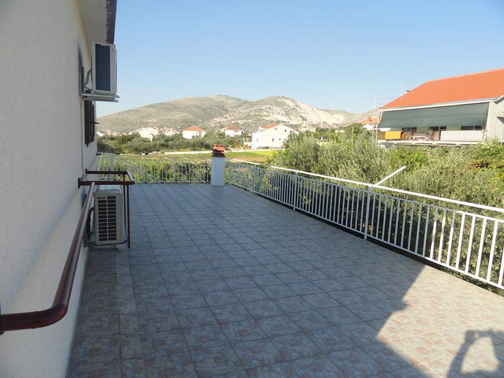 Apartment Meri Trogir Buitenkant foto