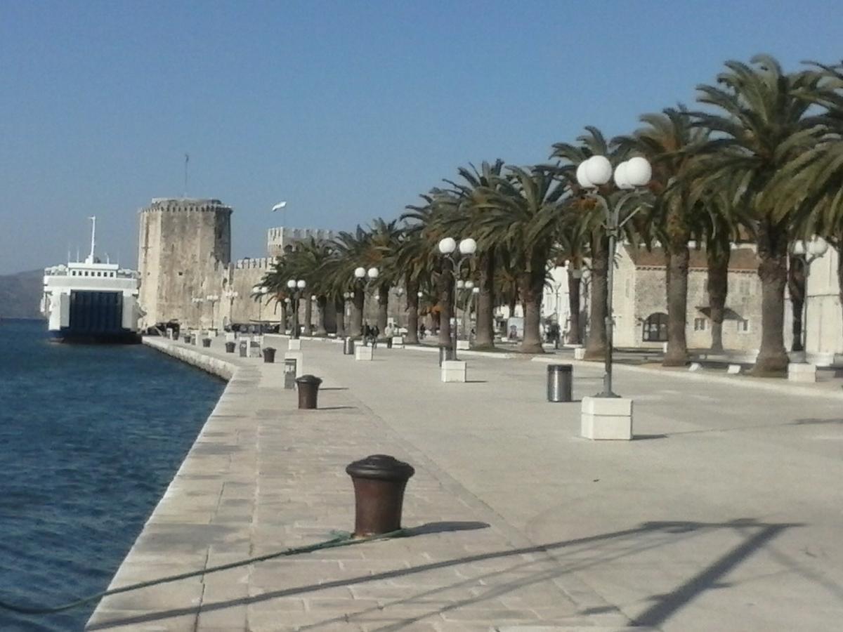 Apartment Meri Trogir Buitenkant foto